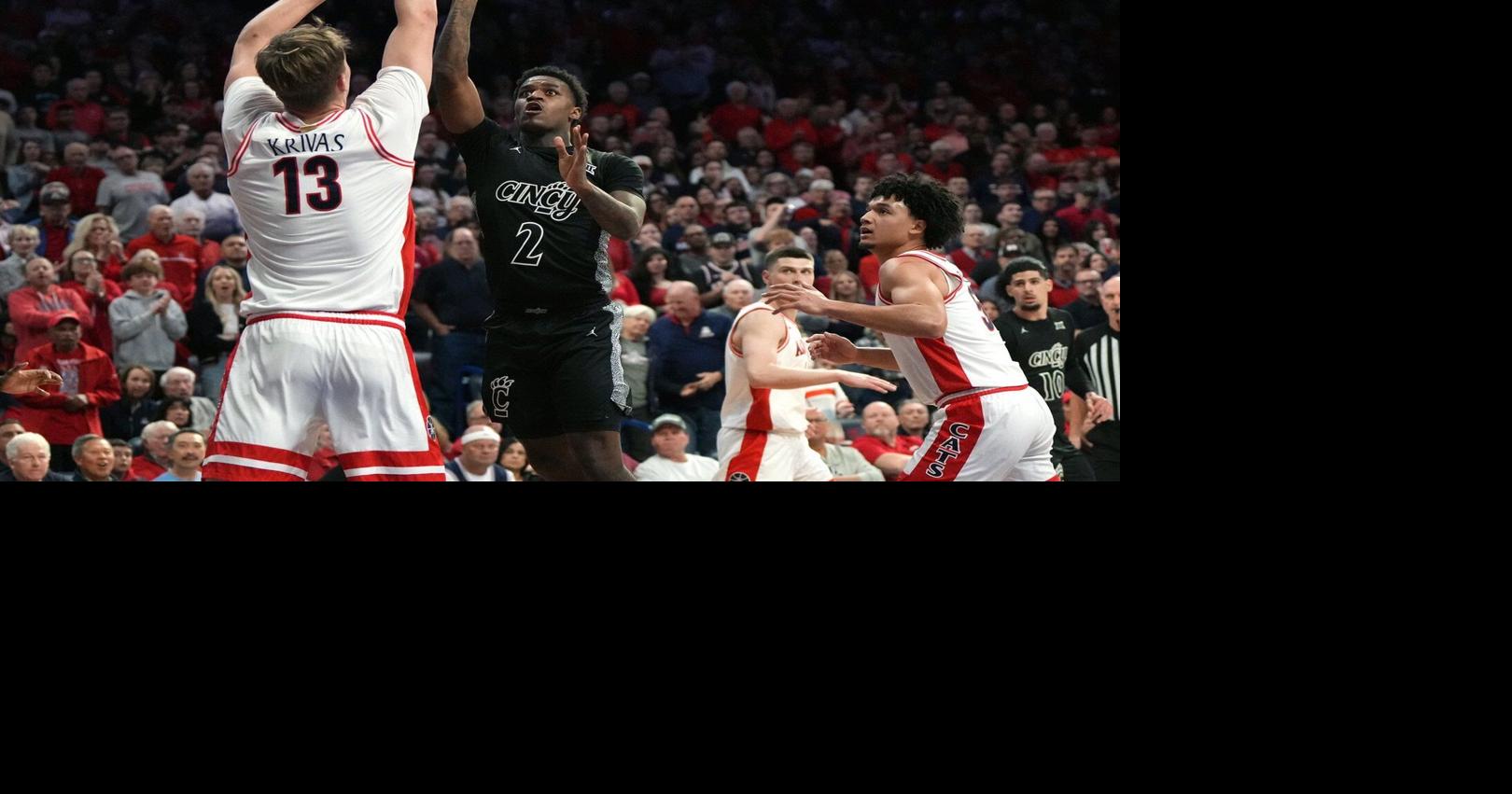 No. 1 Arizona pulls away late to top Cincinnati 77-51 and remain 1 of 3 unbeatens in country