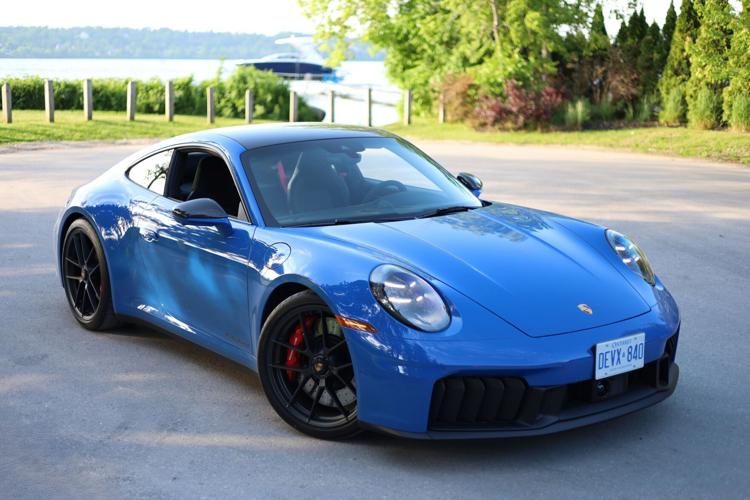 1-2025-Porsche-911-Carrera-GTS.jpg