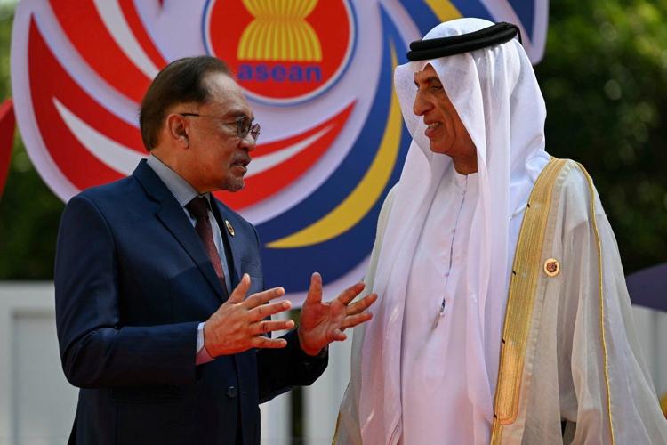ASEAN opens summit with Persian Gulf nations and China as US threatens tariffs