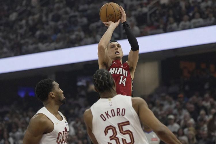 Mitchell, Jerome help Cavaliers rout Heat 121-100 in Game 1 of 1st