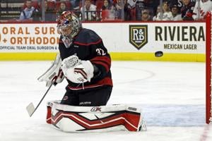 Orlov, Fast score in final minute to lead Hurricanes to 3-1 win over Coyotes