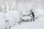 トロントは雪の除去をスピードアップする必要があり、モントリオールのようになると評議員は言います