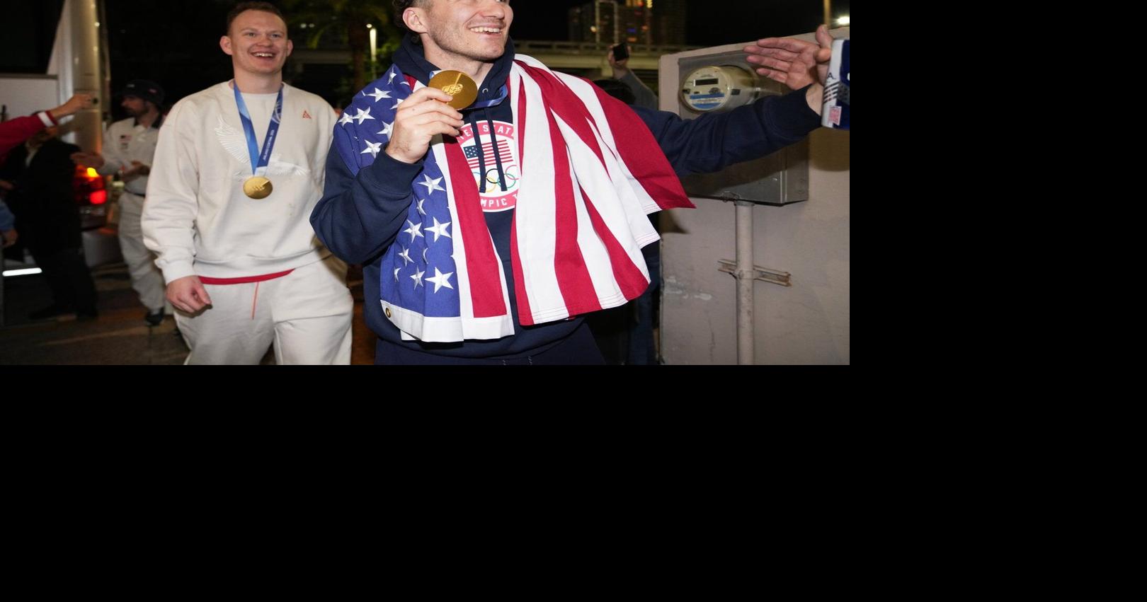 US men’s hockey team visits Trump at the White House on its way to his State of the Union