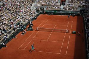 Marta Kostyuk extends clay winning streak to 15 matches to reach fourth round at French Open Marta Kostyuk extends clay winning streak to 15 matches to reach fourth round at French Open