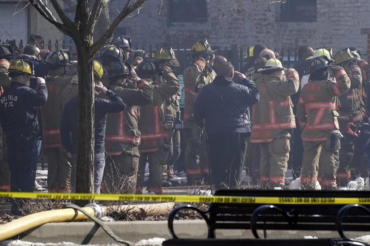 Buffalo firefighter dies in blaze that led to explosion