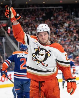 McTavish scores twice, Ducks drill Oilers 6-2