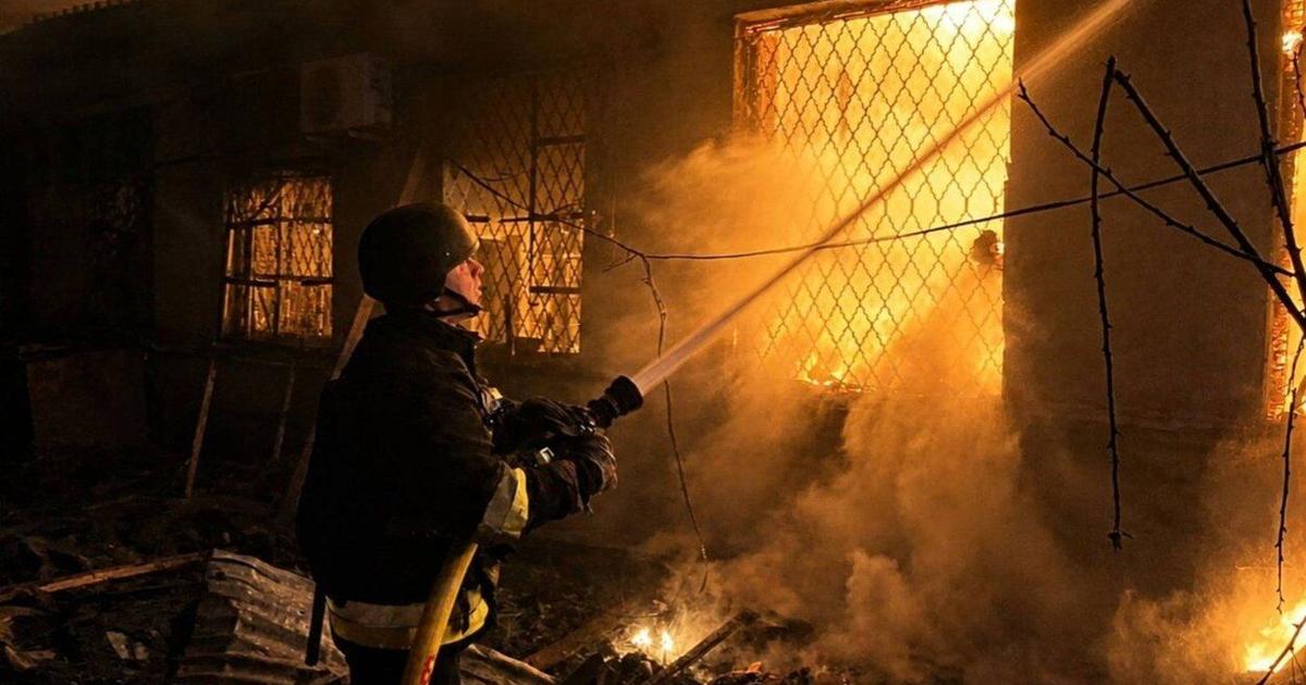 Drone kills 2 in Kherson minibus strike, as Russia claims front-line ...