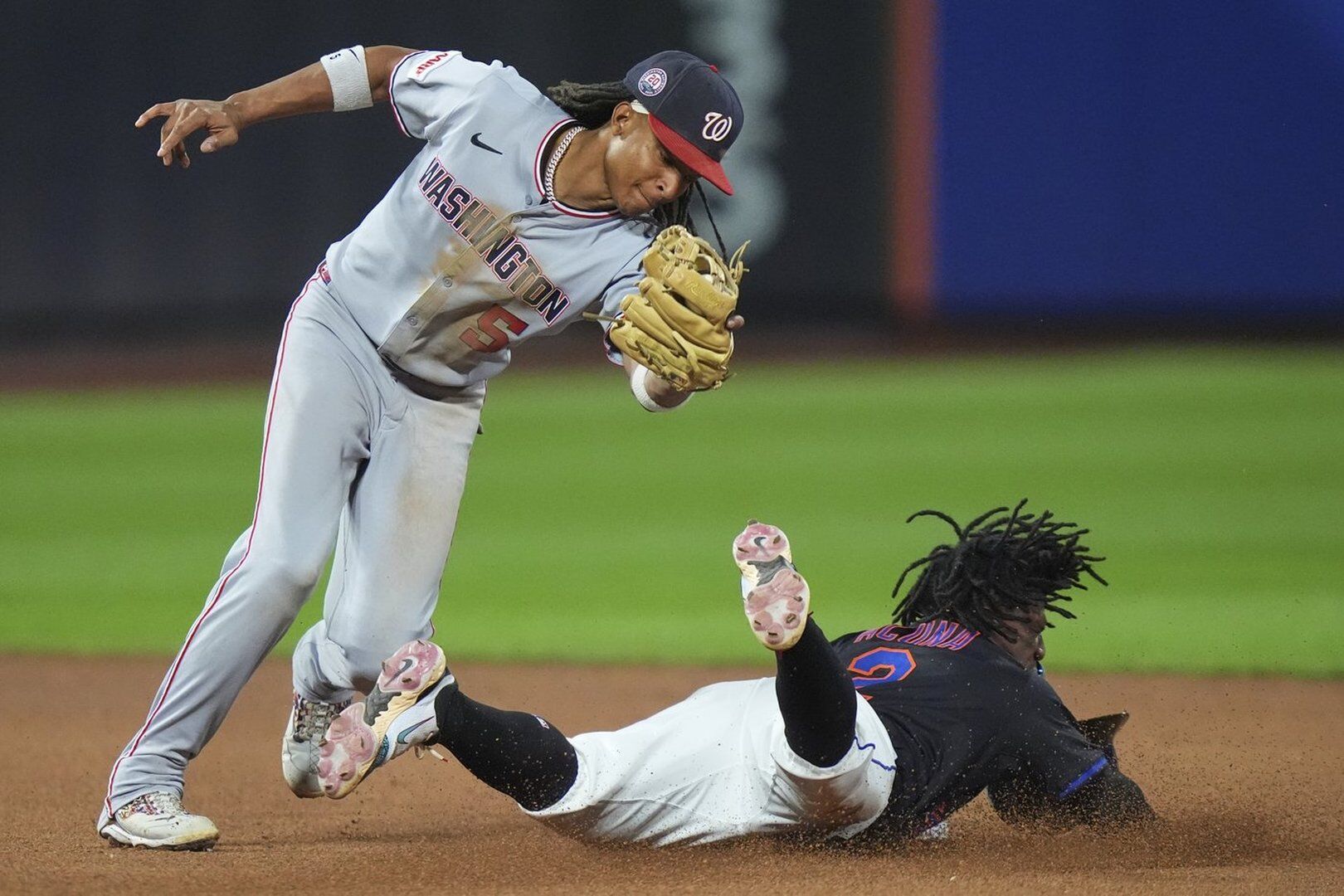 Soto S Milestone Homer Leads Mets Past Nationals 12 6 
