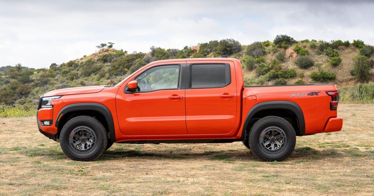 Why this 310-horsepower V-6 pickup truck rejects electronic wizardry to remain a square-jawed machine - Toronto Star