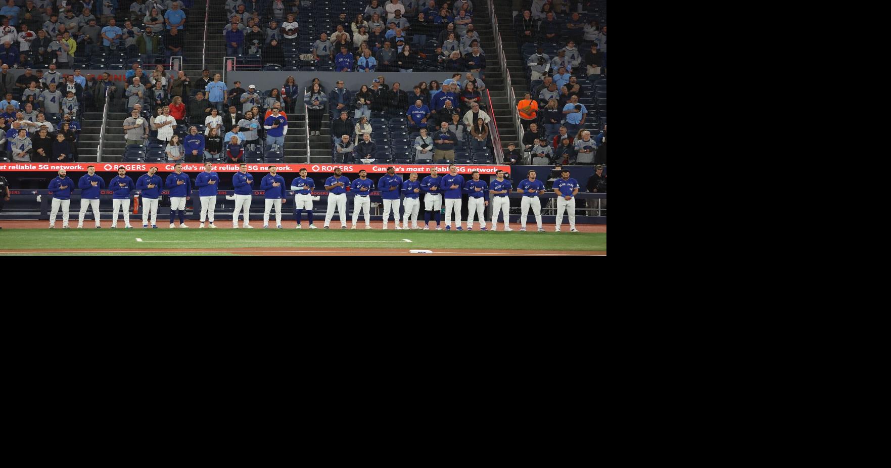 Blue Jays take a stand for the anthems, and for each other