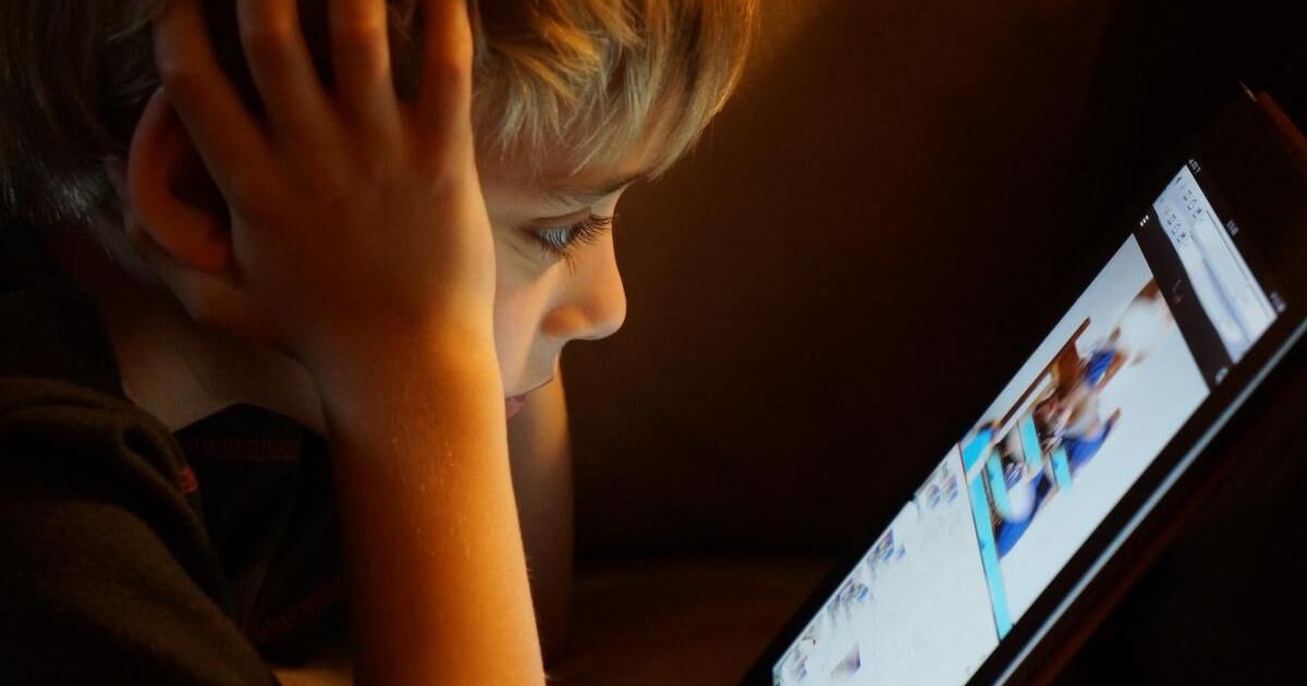 How to set boundaries around excess screen time