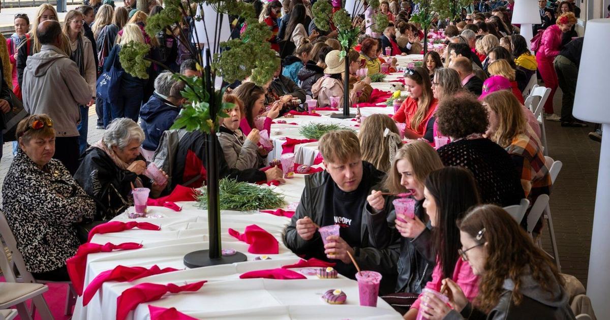 Vilnius pink soup festival draws international crowds