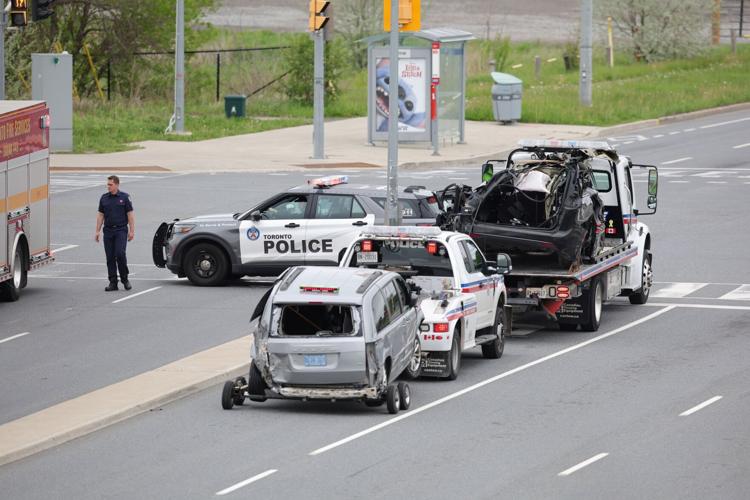 hwy401crash(2).JPG