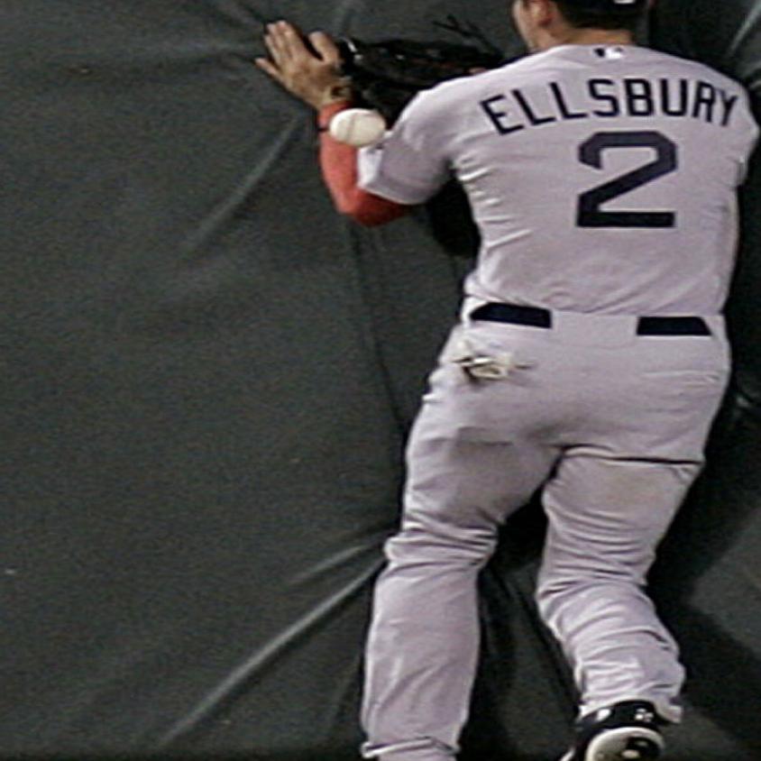 Red Sox' Ellsbury has broken right foot