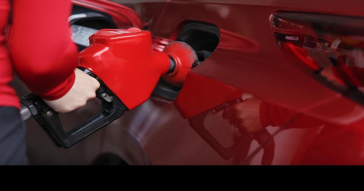 Gas prices to drop until Thursday, expert says