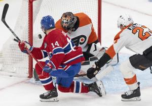 Nick Suzuki, Cayden Primeau lead Canadiens to 4-1 win over Flyers