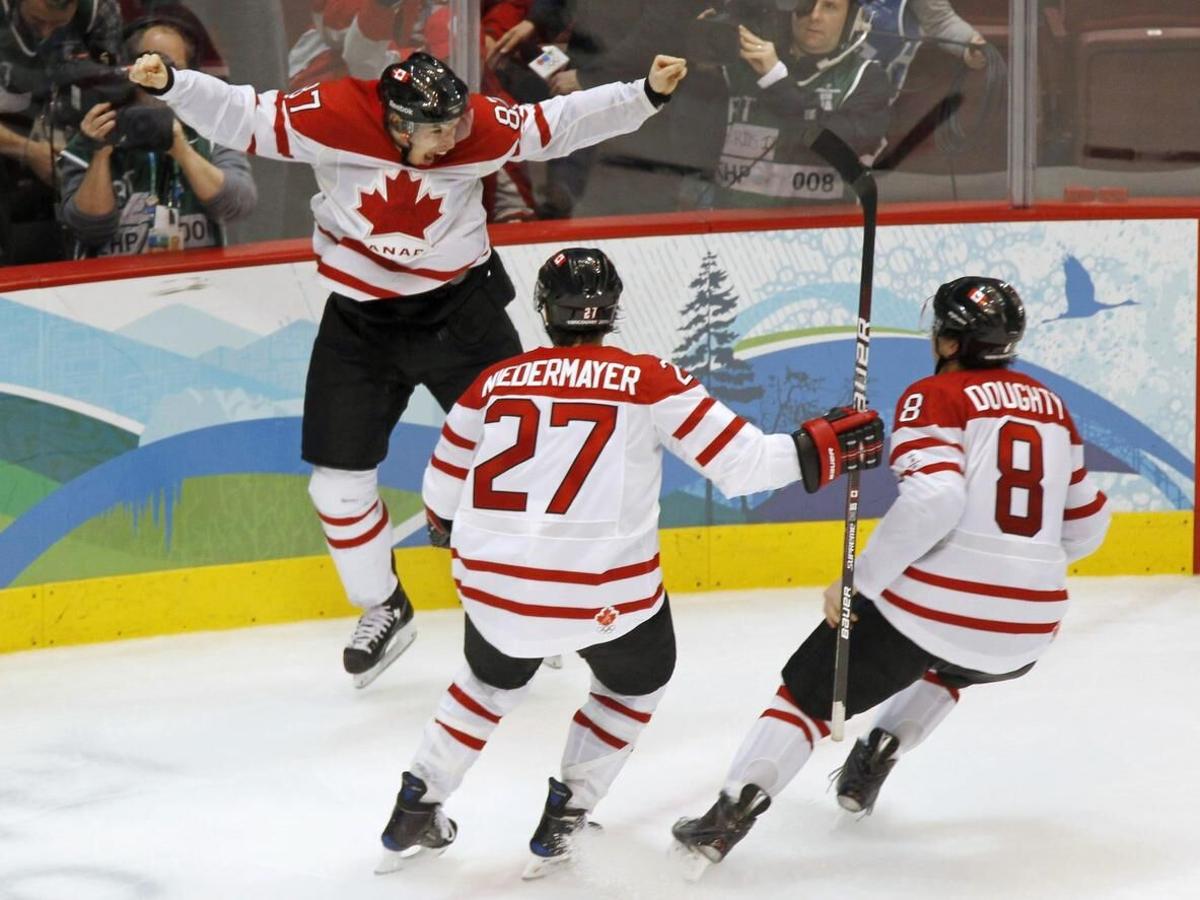 Канадская игра 7. Сидни Кросби сборная Канады. Сидни Кросби Ванкувер. Сидни Кросби финал Ванкувере. Ванкувер 2010 хоккей.