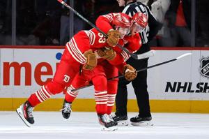 Red Wings outlast Capitals 3-2 in OT to sweep home-and-home series