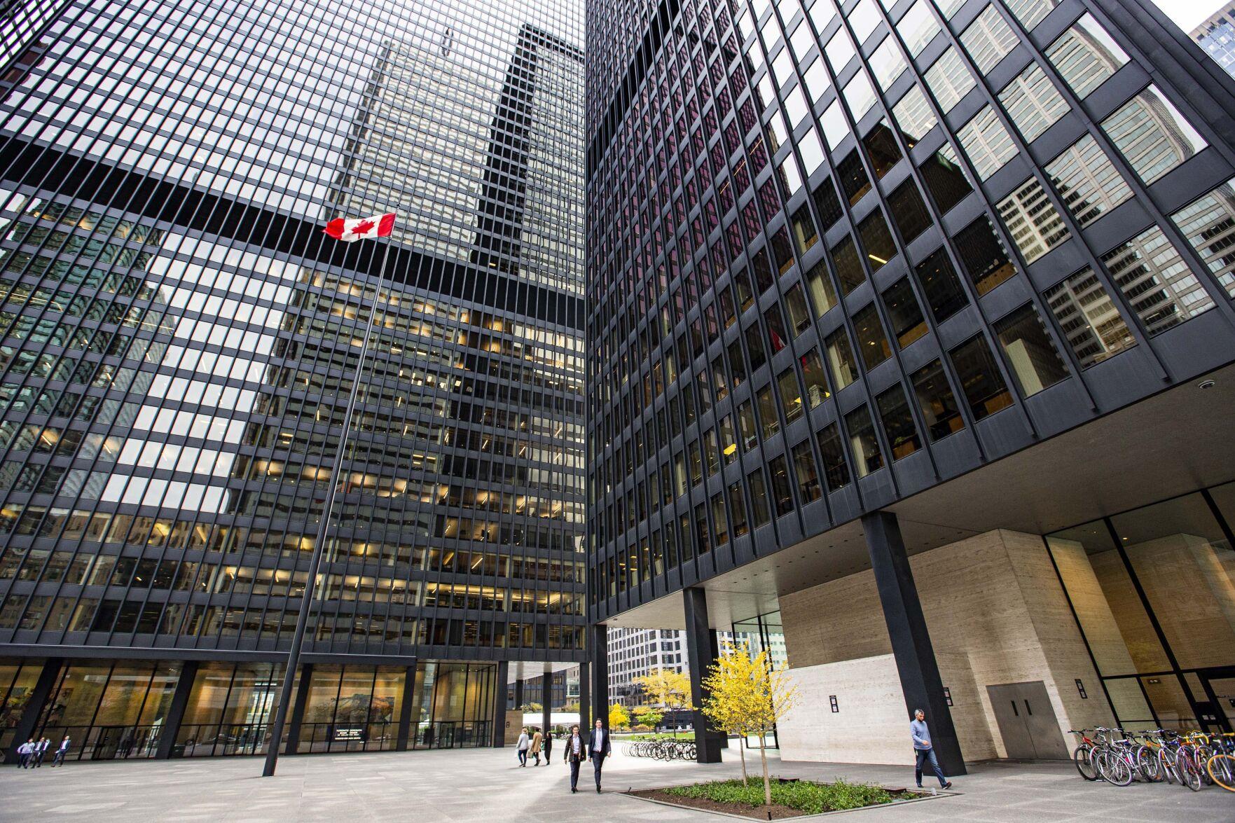 Office tower owners 'aggressively' trying to off-load Toronto buildings — possibly leading to conversions and demolitions