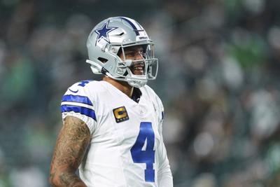 Eagles' Jalen Carter ejected for spitting on Cowboys' Dak Prescott