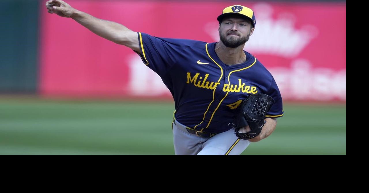 Chicago Cubs finalize $5 million, 1-year contract with right-hander Colin Rea