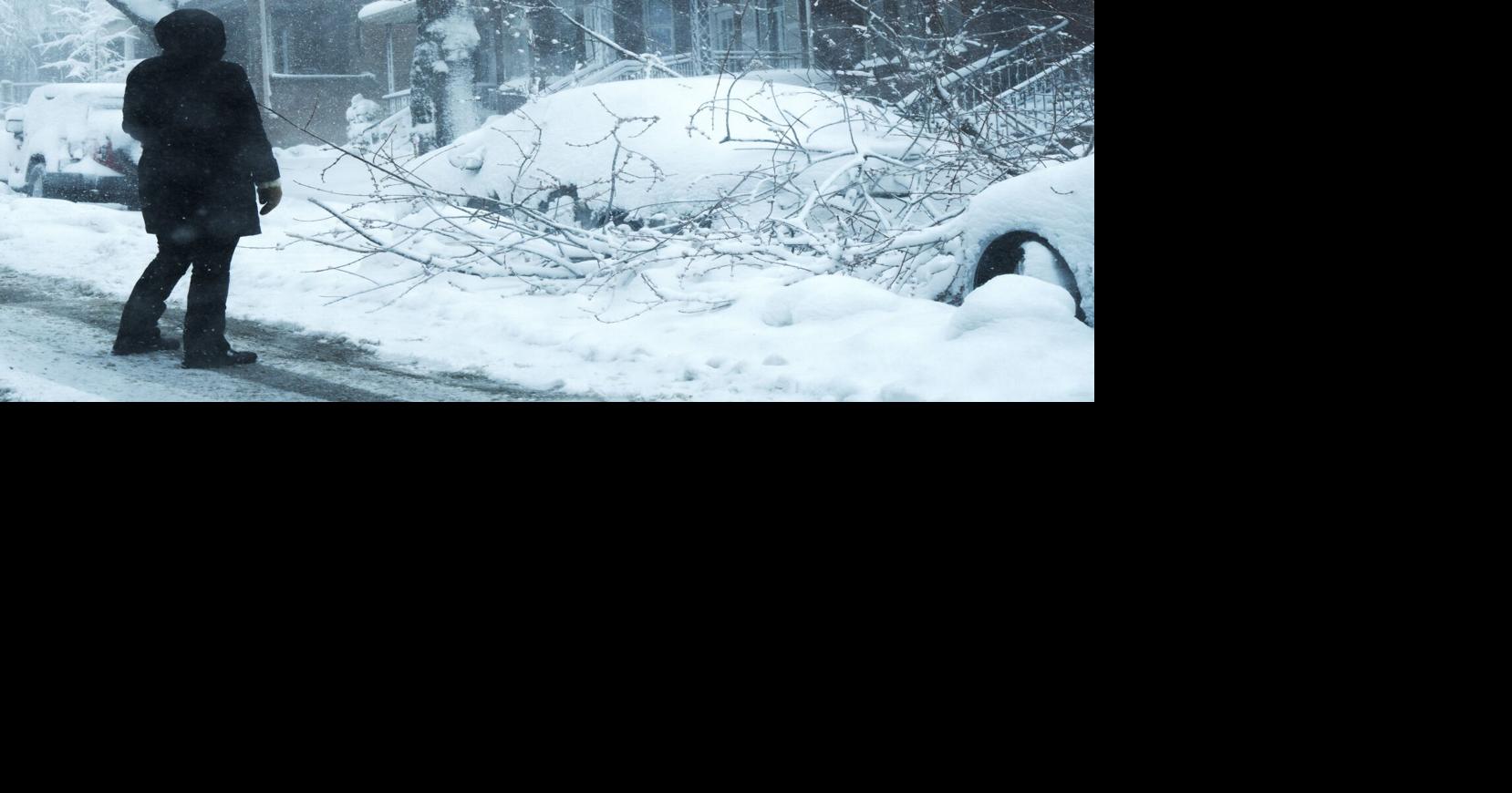 Spring storm knocks out power to tens of thousands across Quebec, Ontario