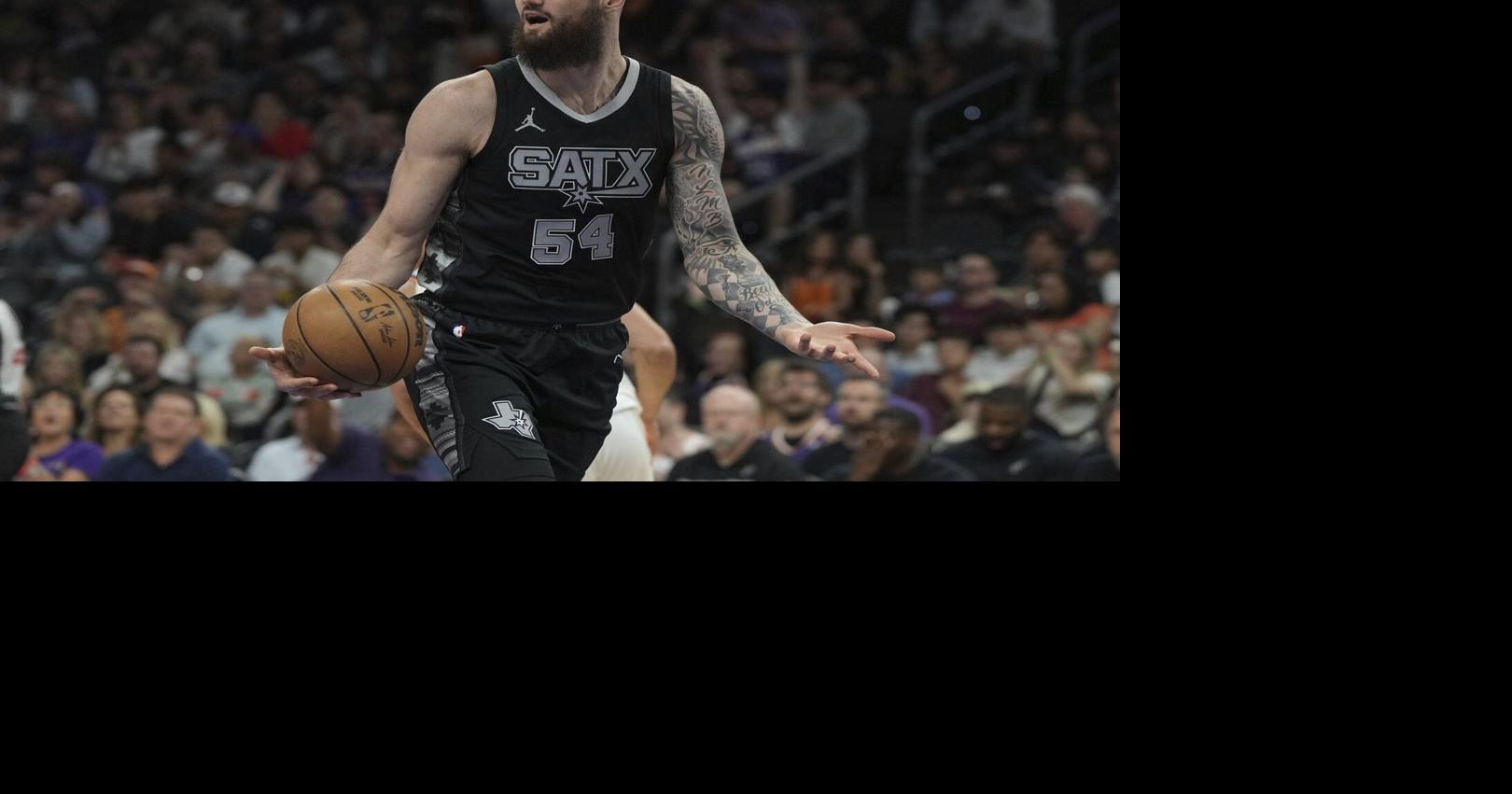 Toronto Raptors sign free agent forward-centre Mamukelashvili