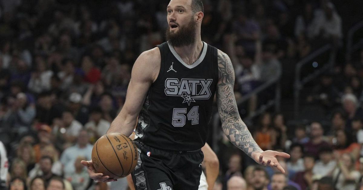 Toronto Raptors sign free agent forward-centre Mamukelashvili