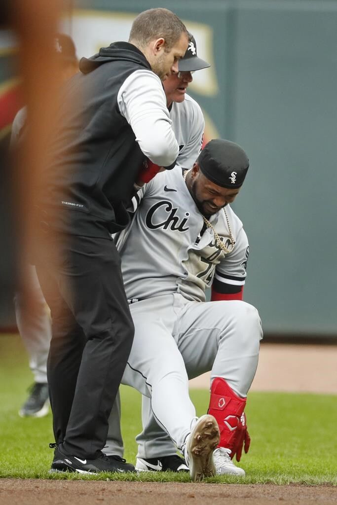 Eloy Jiménez placed on 10-day injured list with hamstring strain 040523