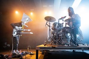 Quebec rock duo Angine de Poitrine to perform at Polaris awards show