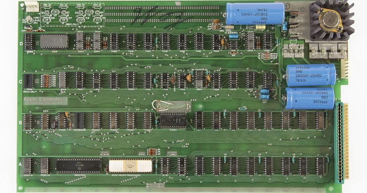 Vintage computer that helped launch the Apple empire is being sold at ...