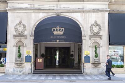 King_Edward_hotel.JPG
