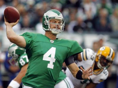 Michael Vick takes over for an injured Kevin Kolb