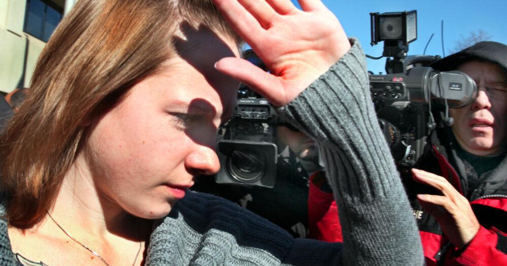 Woman who faked cancer pleads guilty to fraud