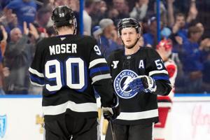 Jake Guentzel scores twice as Lightning rally for 6-4 win over Hurricanes