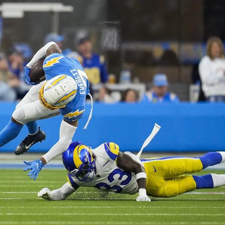 Ekeler has 2 TDs, reaches 100 catches as Chargers rout Rams