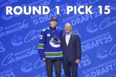 Braeden Cootes signs entry-level deal with Canucks after being drafted 15th overall