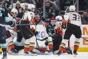 Seattle scores 3 goals in 3rd period to pull away for 4-2 win over Anaheim