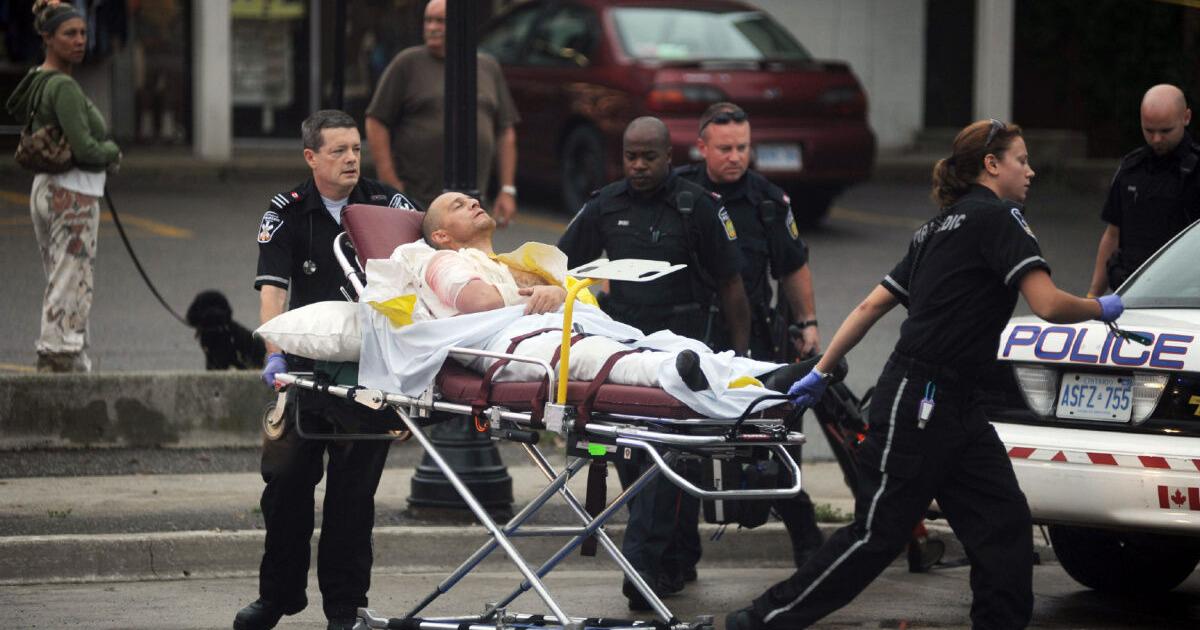 SIU investigates after man shot during standoff with Peel police