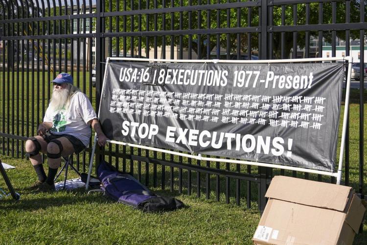 Lawyers for man executed by firing squad in South Carolina say bullets mostly missed his heart