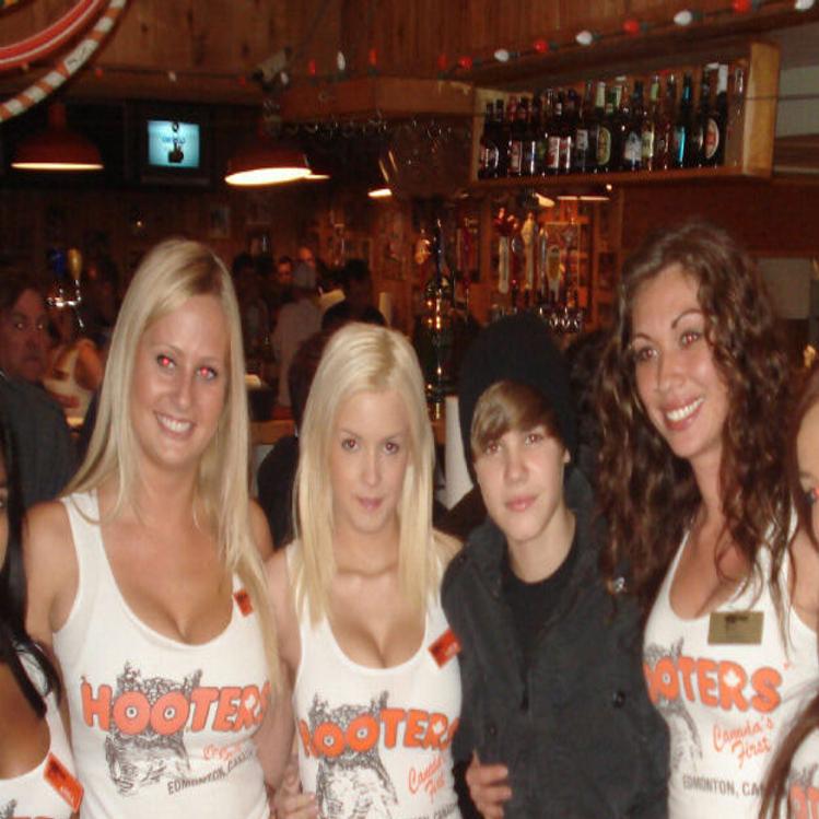 Hooters Greatest Fans - Please help us promote this beautiful