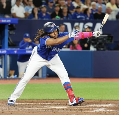 Jays' offence comes up short in second straight loss to Rangers