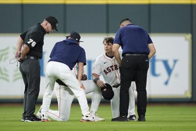 Houston's Jake Meyers exits game after apparent pregame injury