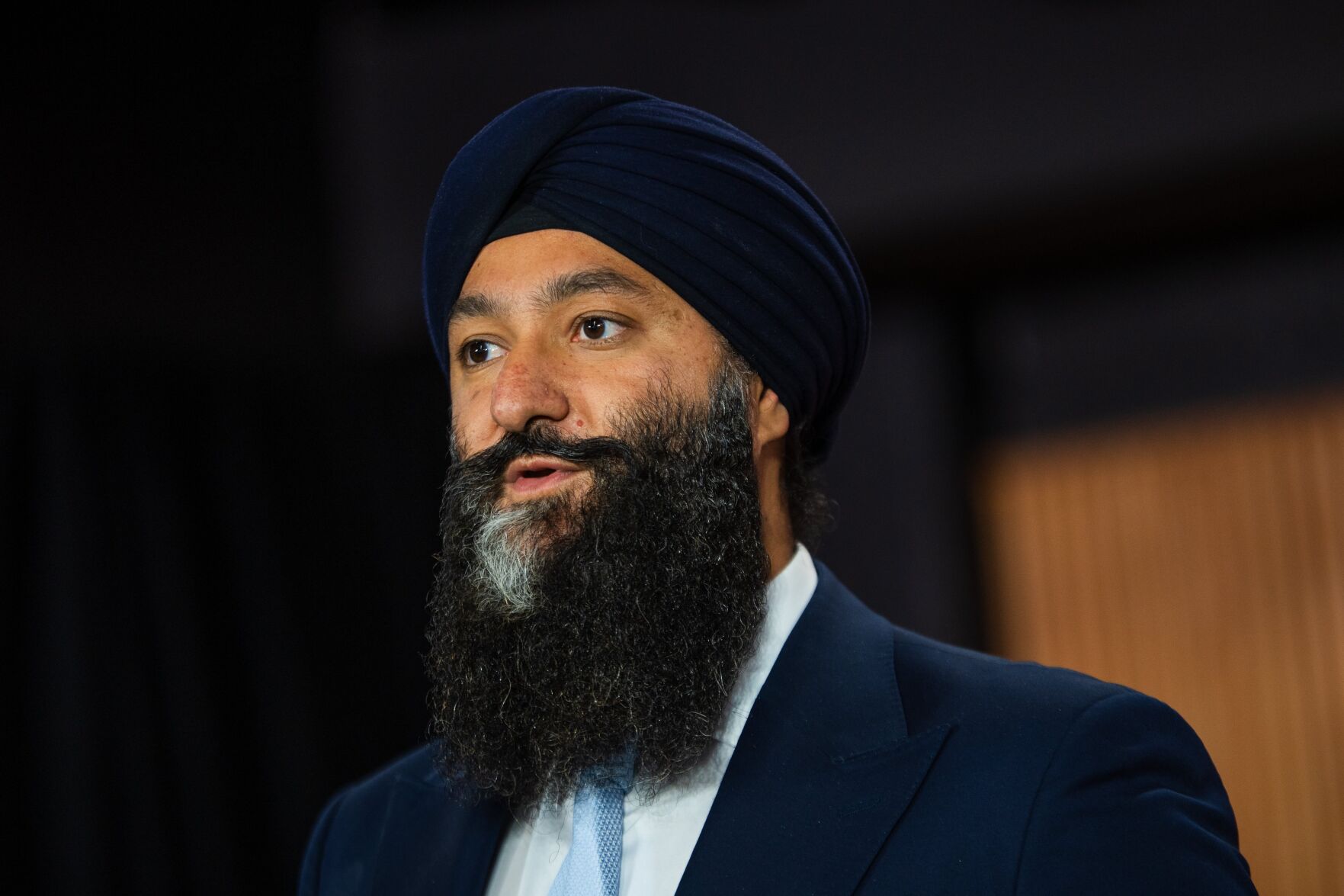 Ottawa, Ontario unite behind Billy Bishop airport's future despite jet rejection; Carney leaves door open, saying 'forever is a long time'
