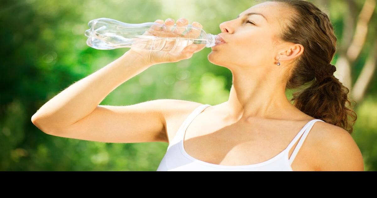 Help get rid of UTIs by drinking water