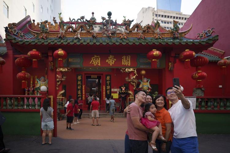 how is chinese new year celebrated around the world