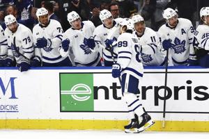 Matthews scores 60th as Maple Leafs blank Sabres 3-0