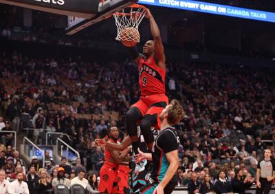 raptors barrett dunk.JPG