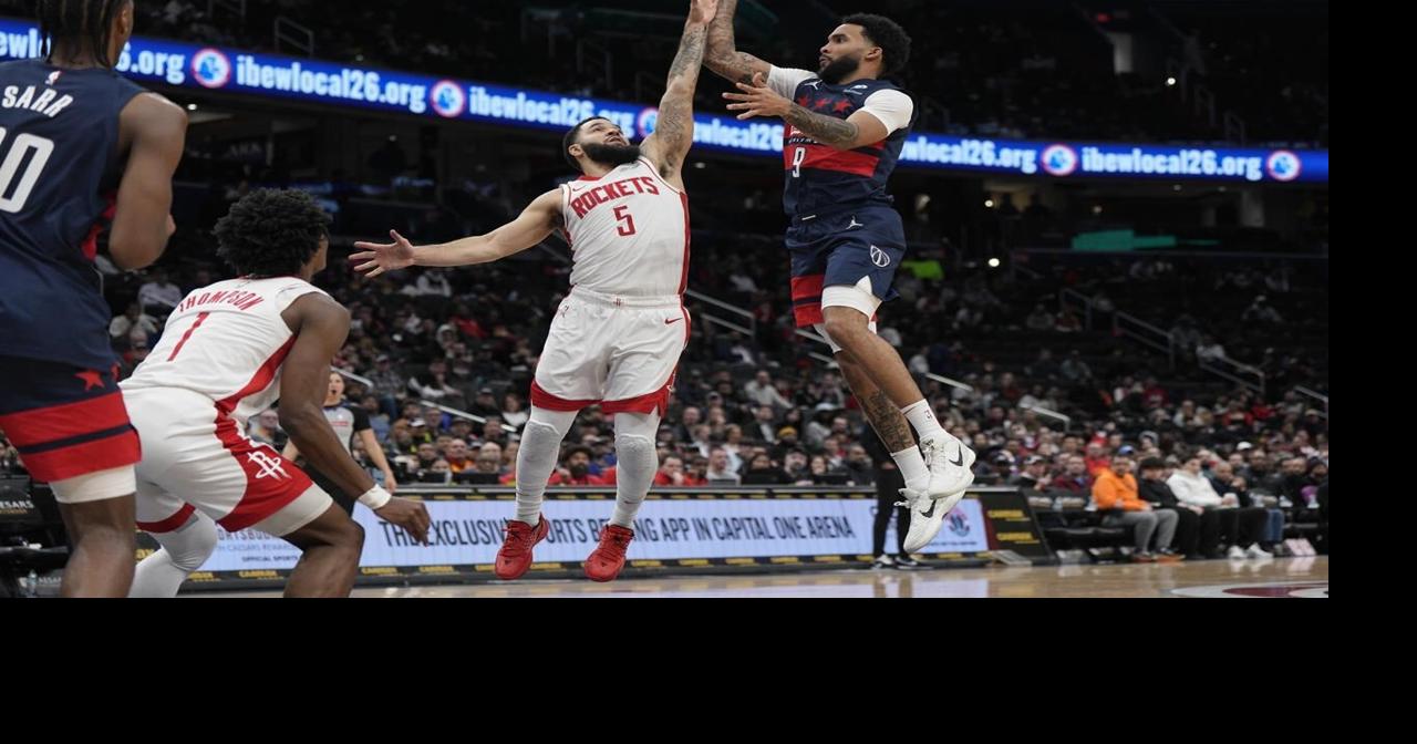 Rockets down Wizards 135-112