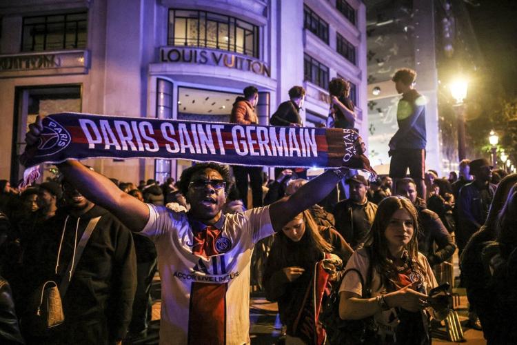3 people in hospital after Paris street partying following PSG's ...